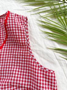 Soleia Plus Size Women Boho Summer Vacation Woven Red & White Plaid V-Neck Sleeveless Front Tied Top - Red and White - View 5