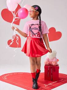 Camiseta de manga corta con estampado de corazón de subcultura de rayas rosa para niña preadolescente, diseño delicado y elegante, adecuada para la escuela, salidas y uso en todas las estaciones