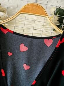 SHEIN Clasi Plus Size Vrouwen Shirred Valentijnsdag Hart Patchwork Colorblock Blouse Peplum Top