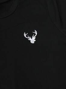 SHEIN 4pcs/Set Tween Boy Short Sleeve T-Shirt, Casual And Versatile For Outdoor And Indoor Wear. Explore The New Fashionable Realm With The Carefully Designed Deer Head Graphic Series T-Shirts, In Classic Black, Deep Green, Soft Grey, And Warm Khaki, Each Embodying A Simple Yet Stylish Design That Captures The Essence Of Fashion., School, Campus, College Summer Holiday - Multicolor - View 8