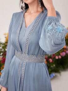 Al Najma 女士两件套：灯笼袖长款和服和 V 领连衣裙 - 藍色 - 查看 4