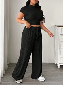 SHEIN EZwear Plus Size Solid Color Minimalist Daily Short Sleeve Shirt And Long Pants 2pcs Set