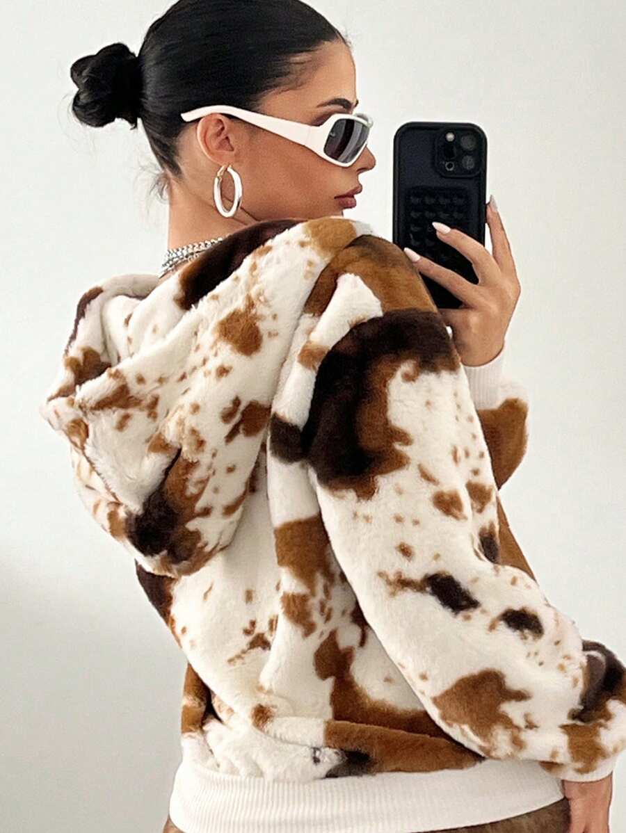 SHEIN ICON 女式前拉链长袖图案细节简约 Y2k 节日新年奶牛印花连帽上衣冬季 - 杏色 - 查看 1