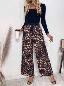 SHEIN Clasi Pantalones rectos holgados con estampado de leopardo vintage minimalista para mujer, uso casual diario