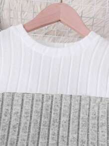 Vestido con capucha de ajuste ceñido con bloques de color gris + blanco + negro para niña preadolescente - Gris - Ver 3