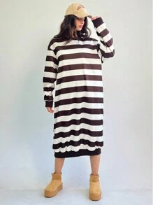 Forever 21 温暖舒适的居家棕白条纹长款连帽连衣裙 - 棕色 - 查看 1