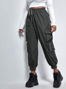 SHEIN EZwear Pantalones cargo negros de talla grande con bolsillo con solapa y cordón