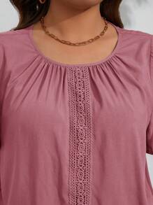 SHEIN LUNE Plus Size Women Ruffled Hem Elastic Crew Neck Short Sleeve Blouse Olive Green Top Army Green Top Sage Green Top Green Top Women - Dusty Pink - View 4