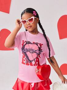 Camiseta de manga corta con estampado de corazón de subcultura de rayas rosa para niña preadolescente, diseño delicado y elegante, adecuada para la escuela, salidas y uso en todas las estaciones