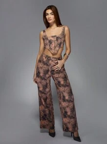 MISSGUIDED 文艺复兴印花阔腿牛仔裤高腰系带后背细节西部风格艺术图案节日时尚牛仔布当代时尚宣言裤 - 彩色 - 查看 4