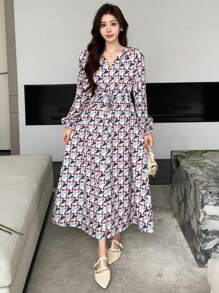 DAZY Women's V-Neck Geometric Print Lantern Sleeve High Slit Mid-Length Dress,Fall Dress Long Sleeve Dress - Multicolor - View 7