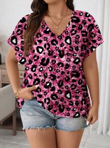 SHEIN Essnce 休闲宽松大码全身印花短袖 T 恤，适合大码女士，适合夏季