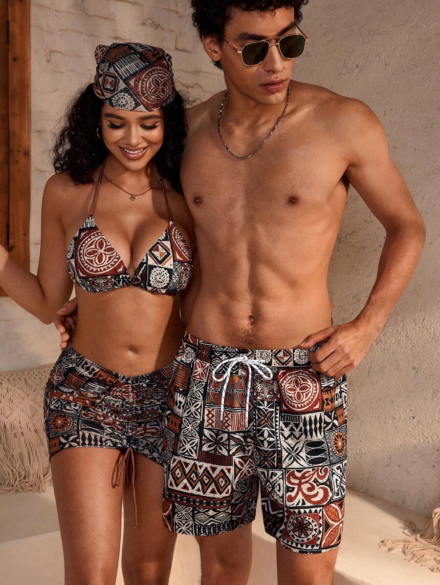 Manfinity VDAYZ 1 件男士度假几何印花抽绳腰宽松沙滩短裤（不对称印花）情侣装泳装度假 - 彩色 - 查看 1