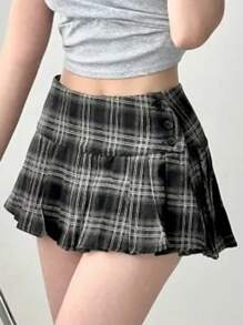 DAZY Women's Low Waist Plaid Mini Skirt, Spring/Summer,Fall Clothes - Black - View 5