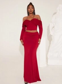 SHEIN SXY Conjunto de 2 piezas talla grande para mujer - Parte superior versátil con decoración de lazo en los hombros y falda de cola de sirena con pliegues en la cintura, apta para otoño e invierno, disfraz de Nochebuena, fiesta, cumpleaños, despedida de soltera, casual, para ir de compras, salir, fácil de combinar y estilizador