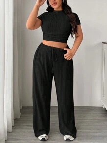 SHEIN EZwear Plus Size Solid Color Minimalist Daily Short Sleeve Shirt And Long Pants 2pcs Set
