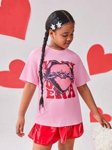 Camiseta de manga corta con estampado de corazón de subcultura de rayas rosa para niña preadolescente, diseño delicado y elegante, adecuada para la escuela, salidas y uso en todas las estaciones