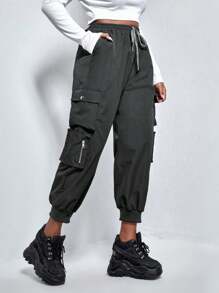 SHEIN EZwear Pantalones cargo negros de talla grande con bolsillo con solapa y cordón