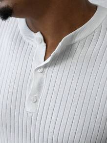 Manfinity CityGents Camiseta casual de punto de manga corta y cuello redondo con abotonadura parcial en el bajo, para otoño/invierno para hombre
