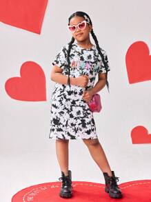 Vestido de camiseta con estampado floral y gráfico colorido de letras para niñas preadolescentes, moda y tendencia, apto para la escuela, viajes y uso en todas las estaciones
