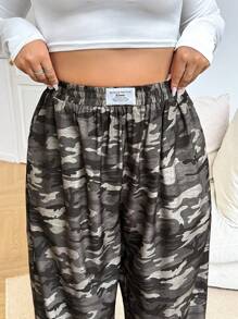 SHEIN EZwear Camouflagepatroon Hoge taille Rechte pijp Plus Size Broek