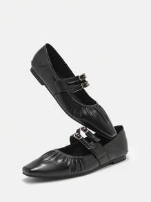 CUCCOO BIZCHIC 女士黑色方头褶皱平底乐福鞋 - 黑色 - 查看 9