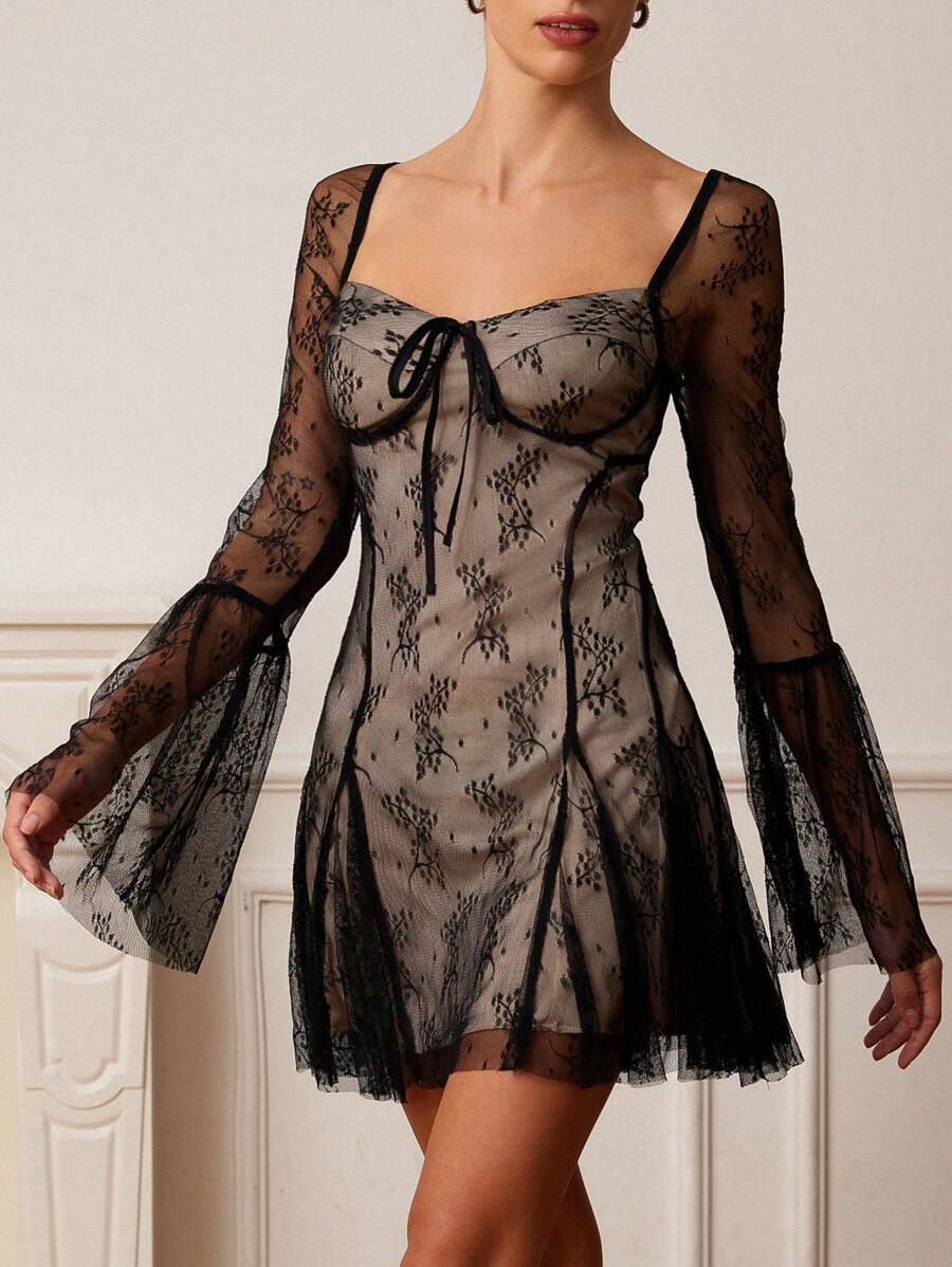 Aveloria Rosie 复古法式领蕾丝胸围、系腰长袖迷你连衣裙，适合春季、情人节的优雅风格 - 黑色 - 查看 1