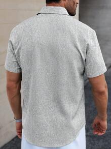 Manfinity CasualCool 男士亚麻条纹短袖衬衫，适合夏季日常通勤 - 彩色 - 查看 2