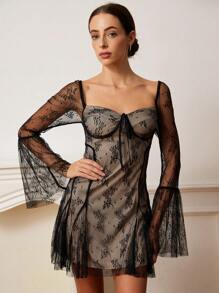 Aveloria Rosie 复古法式领蕾丝胸围、系腰长袖迷你连衣裙，适合春季、情人节的优雅风格 - 黑色 - 查看 6