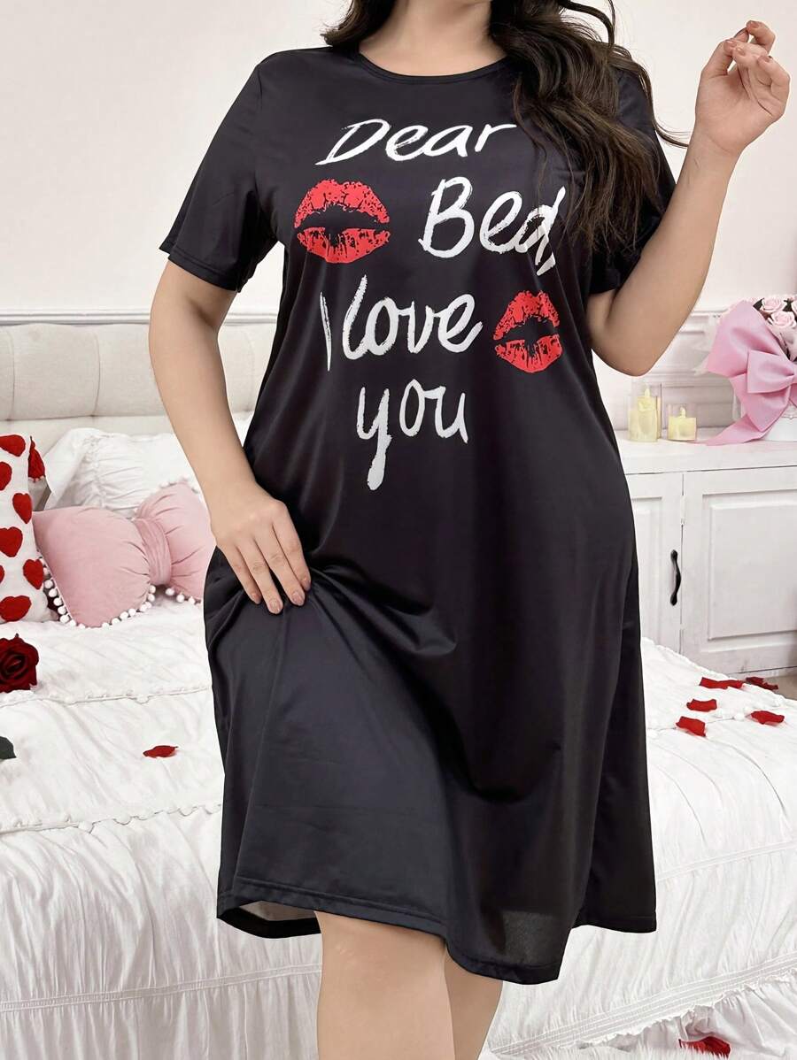 大码女式性感嘴唇和字母印花短袖圆领睡衣 - 黑色 - 查看 1