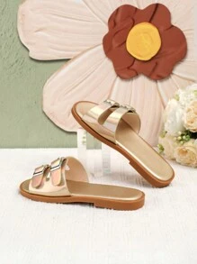 Dziewczęce, codzienne, płaskie sandały w kolorze złotym