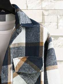 Manfinity EMRG Men's Button-Front Long Sleeve Pocket Plaid Casual Shacket - Navy Blue - View 4