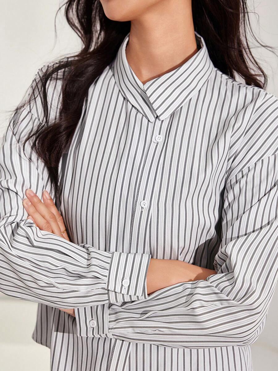Modelyn 女士前扣长袖条纹简约休闲衬衫,适合日常穿着 - 黑與白 - 查看 1