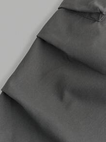 Young Girl Street Style Hiphop Portrait & Letter Print Loose T-Shirt And Pleated Pants 2 Pieces Set