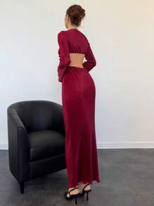 Aloruh Elegant Pleated Sexy V-Neck Waist Cutout Long Sleeve Slim Burgundy Dress - Burgundy - View 2