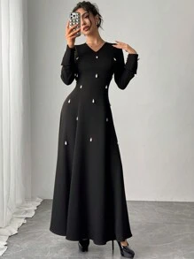 Modelyn Women's V-Neck Long Sleeve Accessory Decor Minimalist Casual Long Dress Long Evening Dresses - Black - View 6