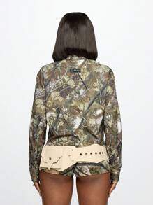 SUMWON WOMEN 朋克短款印花迷彩衬衫