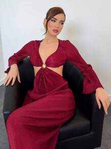 Aloruh Elegant Pleated Sexy V-Neck Waist Cutout Long Sleeve Slim Burgundy Dress - Burgundy - View 3
