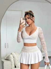 SHEIN SXY Conjunto de 2 piezas sexy y lindo: blusa y mini falda en blanco con aplicaciones de encaje