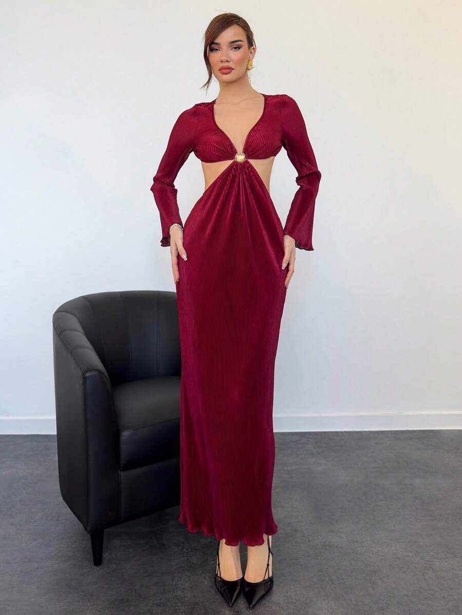 Aloruh Elegant Pleated Sexy V-Neck Waist Cutout Long Sleeve Slim Burgundy Dress - Burgundy - View 1