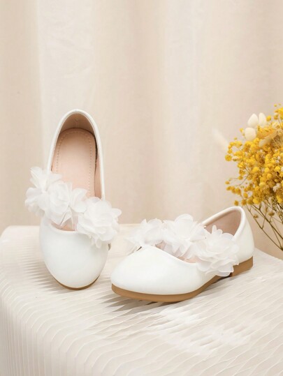 Dziecięce buty płaskie z koronkowymi kwiatami i białą księżniczką, odpowiednie na wiosnę i jesień