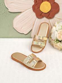 Dziewczęce, codzienne, płaskie sandały w kolorze złotym