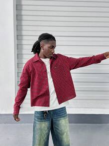 Manfinity VCAY Herren kariertes, locker geschnittenes, einfach geschlitztes, lässiges Langarmhemd