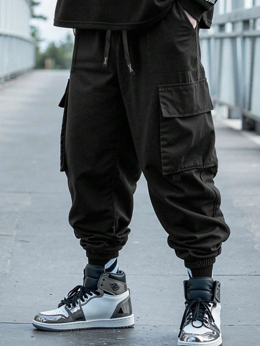 Manfinity Roghcode Loose Fit Men's Cargo Pocketed Jogger Pants, Fall - Black - View 1