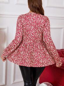 EMERY ROSE Tee-shirt manches longues à volants à imprimé floral fantaisie pour grande taille, vêtements pour le Nouvel An, vêtements pour soirée, vêtements pour la Saint-Valentin
