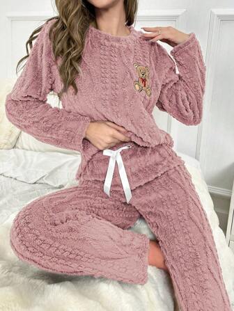 Damset med broderi, björnmönster, rund halsringning, långärmad topp och byxor, höst- och vinterkläder, fluffig pyjamas, mysig