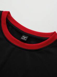 Manfinity EMRG 2 Pieces Knitted Contrast Color Young Street Suit, Graphic Men T Shirt, Outfit, Elastic Waist, Cross, Young Street Short Sleeve Trousers Suit - Black - View 6
