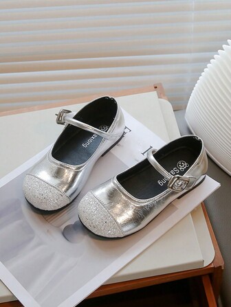 1 双银色女童皮鞋，时尚简约闪光公主鞋，软底防滑