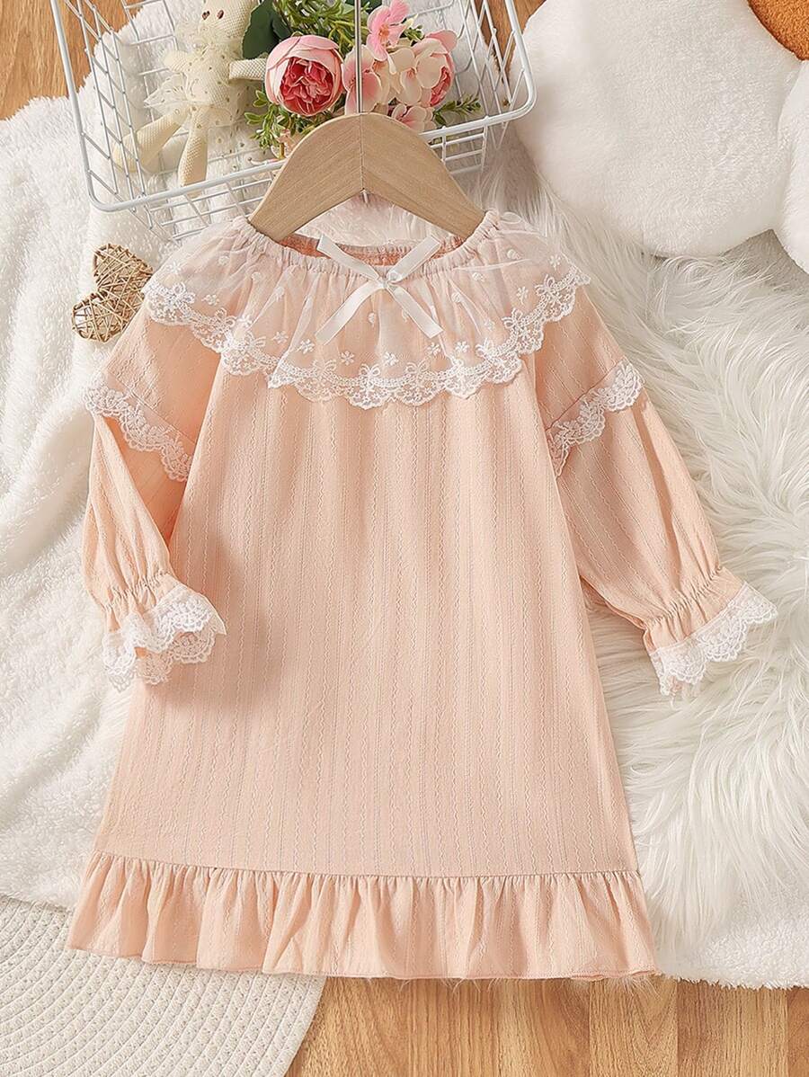 Baby Mädchen lässiges, süßes, strukturiertes Langarm-Kleid mit Spitzenverzierung, rosa Farbe, Loungewear