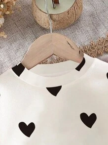 SHEIN Baby Girl Casual Cute Sweet Heart Print White Loose Fit Comfortable Soft Crew Neck Pullover Sweatshirt,In Fall/Winter - Multicolor - View 3